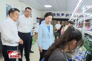 记者：穆斯卡特的食物适应力很强，从根宝基地打包饭菜给太太品尝